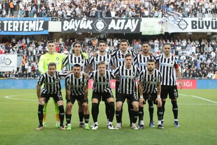 Altay deplasmanda Boluspor ile karşılaşıyor haberinin görseli