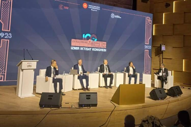 Türkiye, ekonomik krizin kitabını yazdı! haberinin görseli