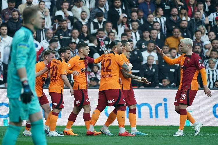 Beşiktaş: 1 - Galatasaray: 1 (İlk yarı) haberinin görseli