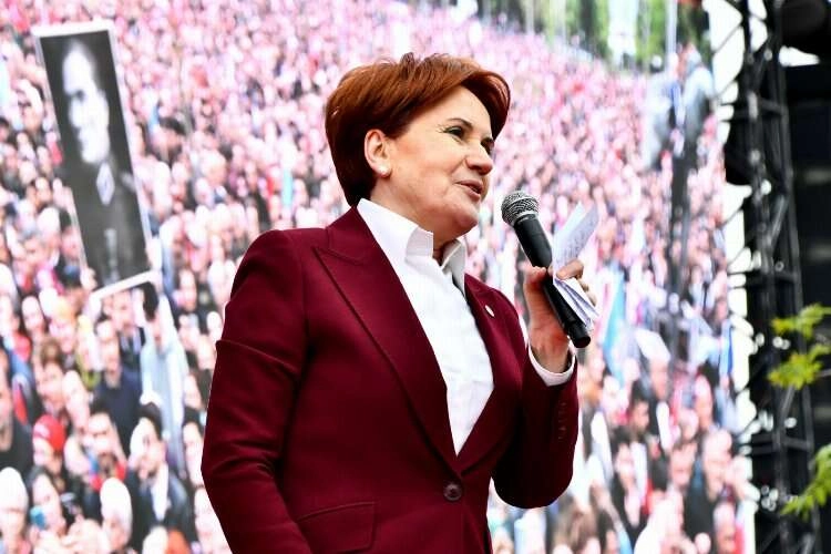 Meral Akşener Kocaeli'de vatandaşlara seslendi haberinin görseli