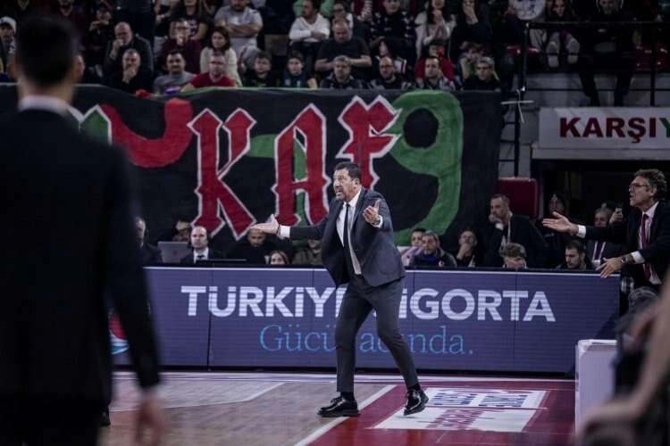 Pınar Karşıyaka, ilk iki şansını kaybetti haberinin görseli