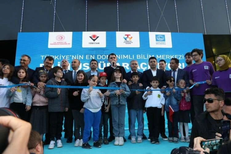 Bakan Kurum: İşsizlik oranımızı gerileteceğiz haberinin görseli