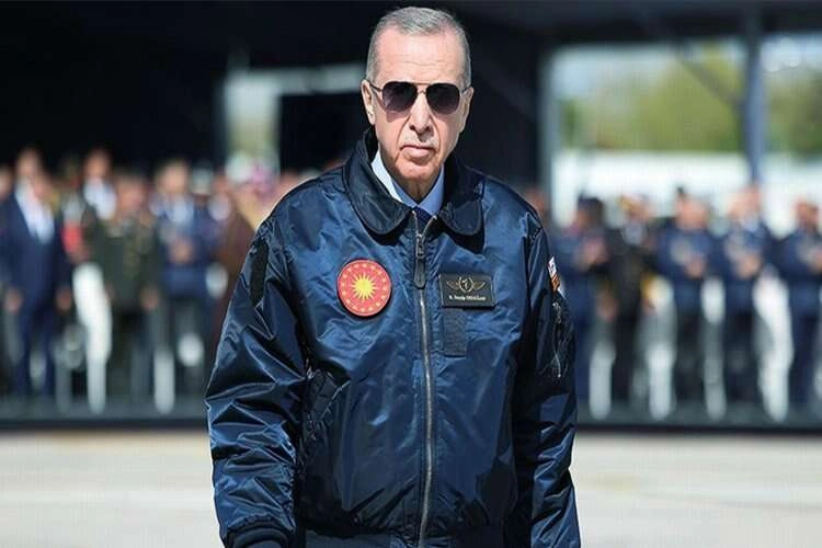 Cumhurbaşkanı Erdoğan'dan 40 günlük icraat paylaşımı haberinin görseli