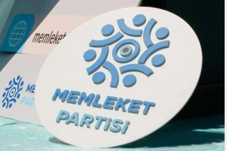 Memleket Partisi İzmir’de istifa depremi haberinin görseli