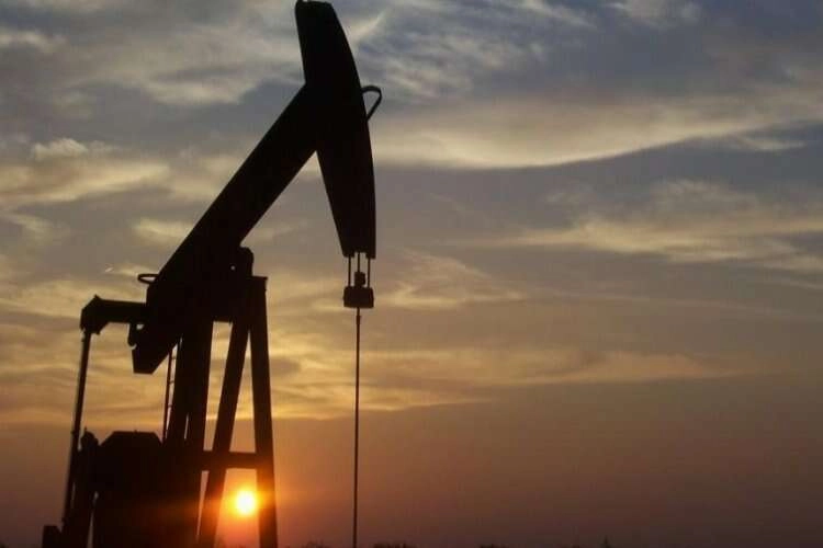 Rus Ural petrolünün fiyatı azaldı haberinin görseli