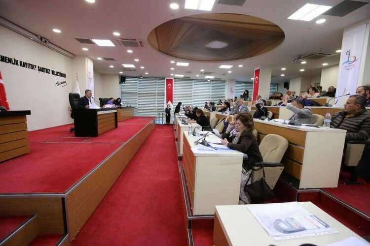 Bayraklı’da ‘protokol’ krizi yaşandı haberinin görseli