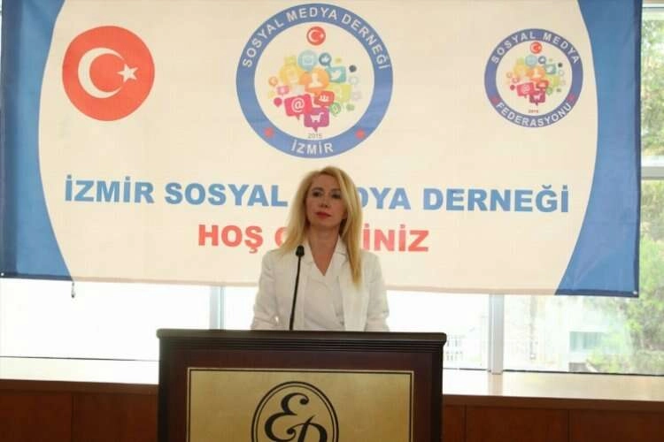 İzmir Sosyal Medya Derneğinden Erdoğan'a destek haberinin görseli