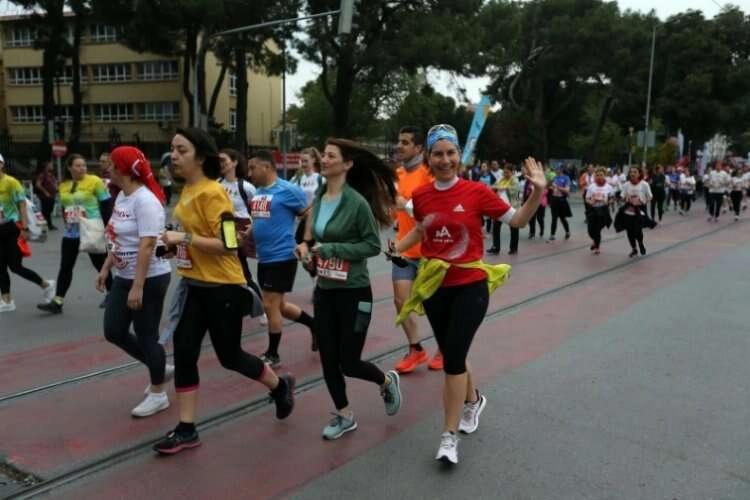 Maraton İzmir heyecanı 7 Mayıs'ta başlayacak haberinin görseli