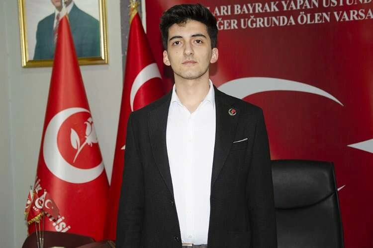 İzmir'in en genç adayı: Emirhan Kılıç haberinin görseli
