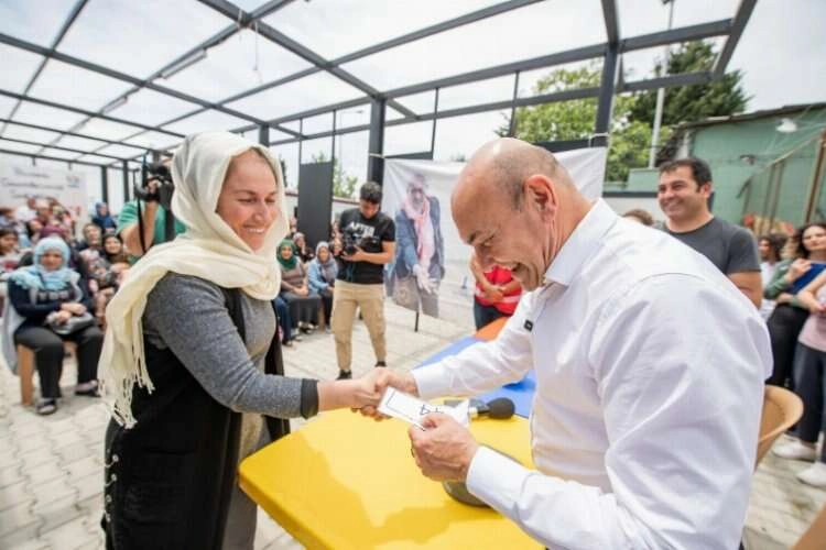 İzmir'in mahalle bostanı için kura çekildi haberinin görseli