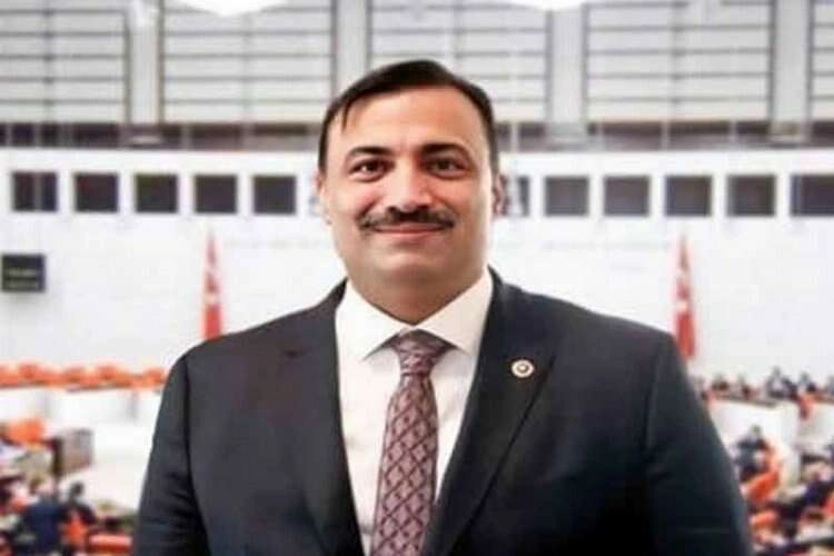 AK Partili Bekle’den CHP'nin açtığı Roman karikatürüne tepki haberinin görseli