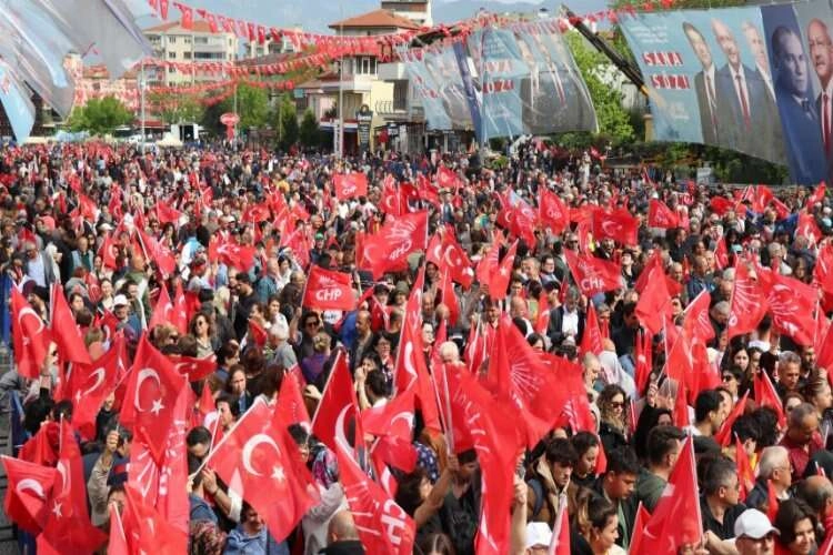 CHP'de miting öncesi istifa şoku! haberinin görseli