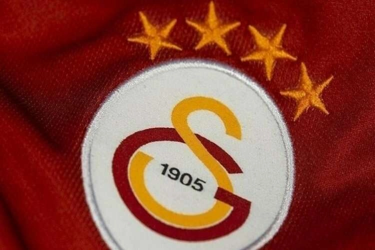 Galatasaray'da kombine bilet yenilemesine yoğun talep haberinin görseli