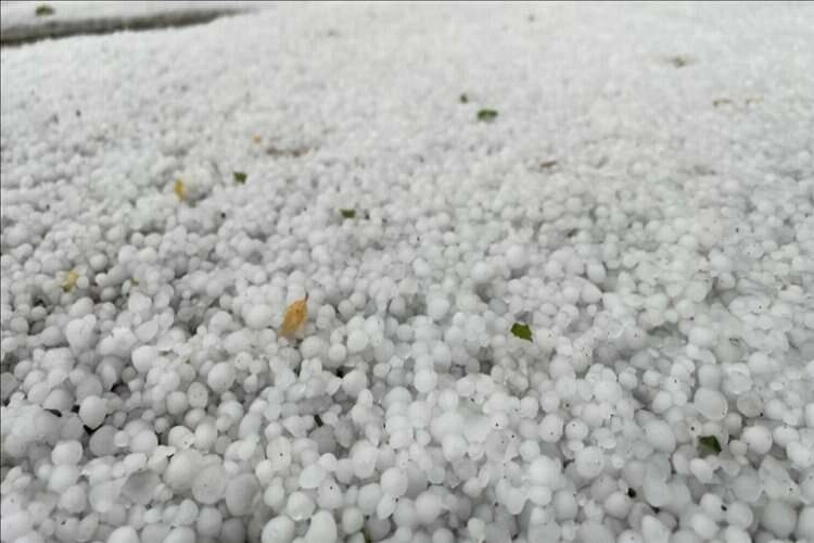 Burdur'da sağanak ve dolu hayatı olumsuz etkiledi haberinin görseli