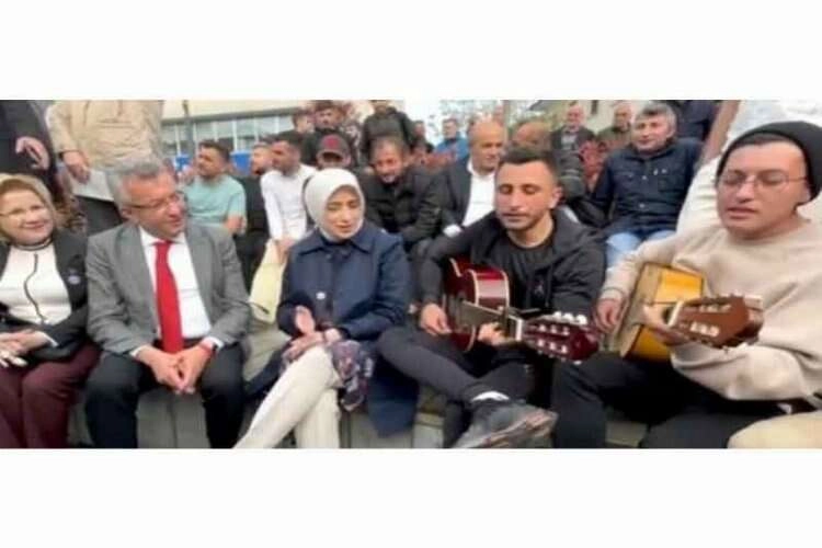 AK Parti ve CHP'li vekil Gesi Bağları'nı söyleyip, atıştı haberinin görseli