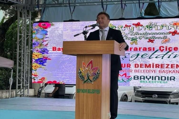 Hamza Dağ, Çiçek Festivali'nde konuştu haberinin görseli