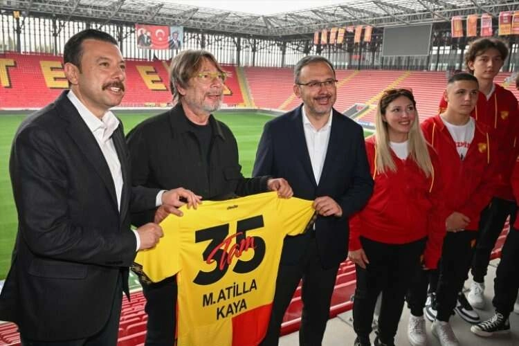 Bakan Kasapoğlu'ndan Göztepe'ye ziyaret haberinin görseli