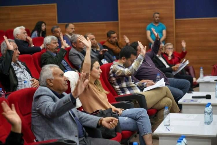 Belediye meclisinden Aliağa Engelliler Derneği'ne destek haberinin görseli