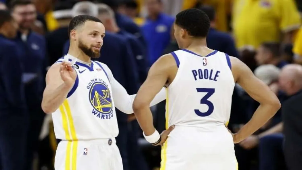 Golden State Warriors'dan başarı haberinin görseli