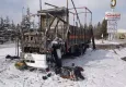 Deprem yardımlarını taşıdığı tırı yandı