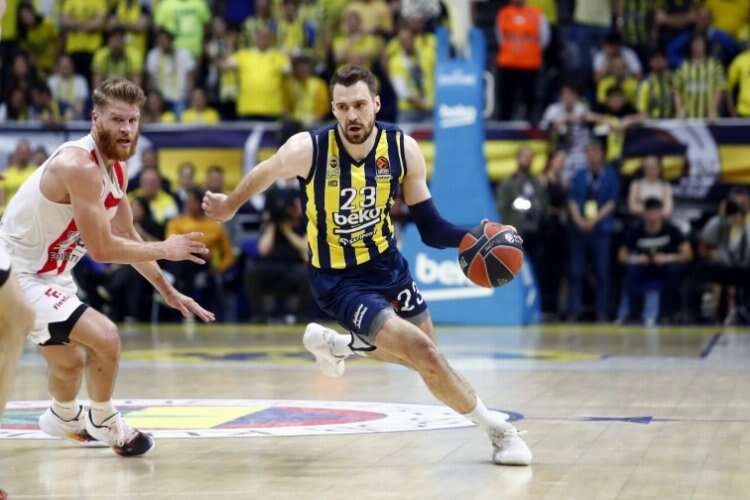 Fenerbahçe kazandı, seri son maça kaldı  haberinin görseli