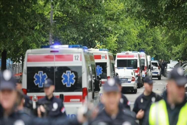 Sırbistan'da silahlı saldırı! Ölü ve yaralılar var haberinin görseli
