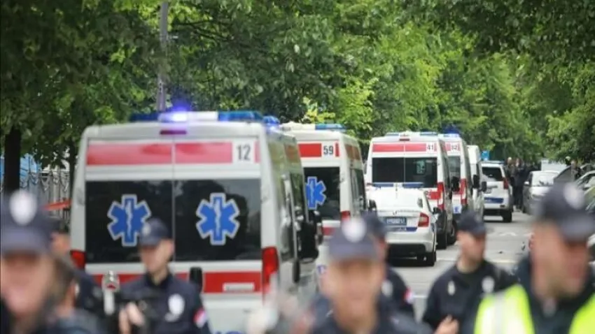 Sırbistan'da silahlı saldırı! Ölü ve yaralılar var haberinin görseli