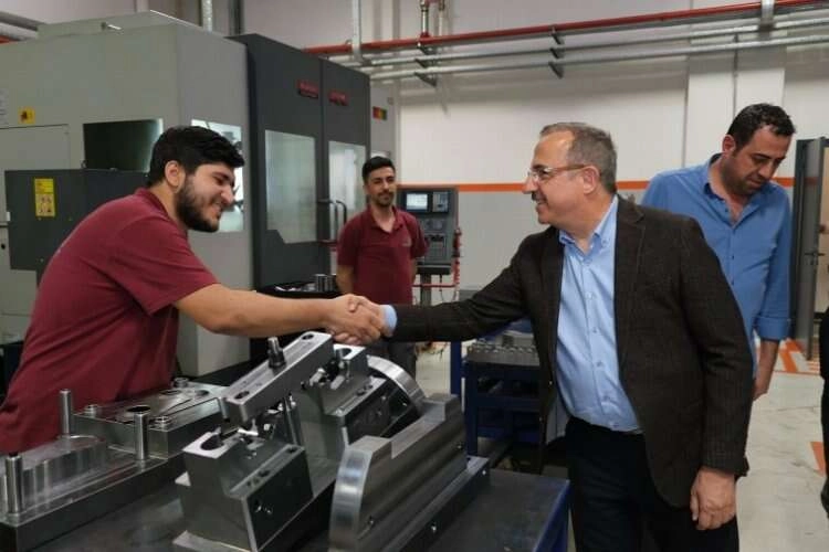 Kerem Ali Sürekli: İstihdam oranlarımız artmaya devam edecek haberinin görseli