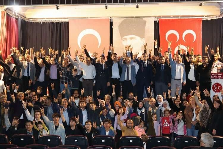 Denizli'de CHP ve İYİ Parti'den istifa! haberinin görseli
