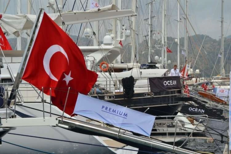 Lüks yatlar, Muğla'da görücüye çıktı  haberinin görseli