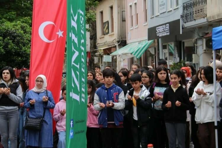Eşrefoğlu Rumi vefatının 554. yılında anıldı haberinin görseli