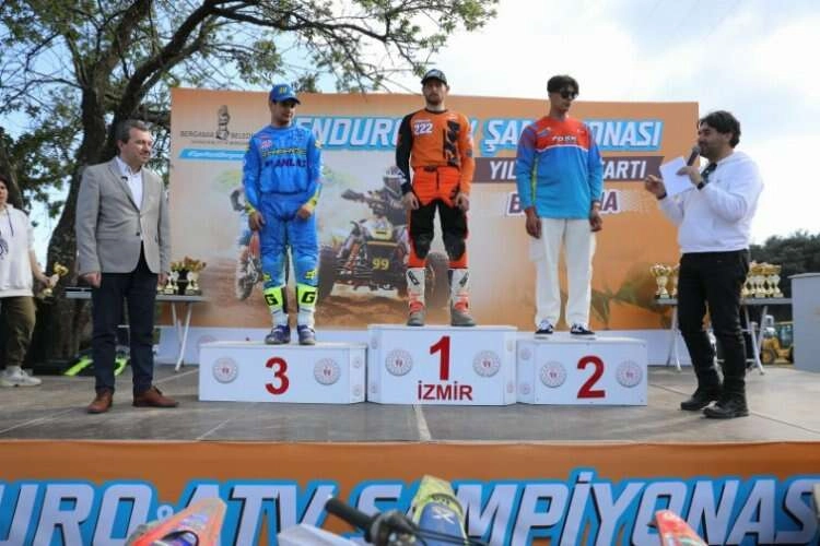 Enduro ATV'nin kazananları ödüllerine kavuştu haberinin görseli