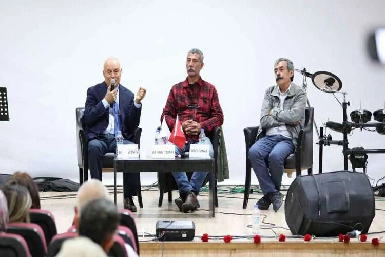 Bayraklı Belediyesi 3 Fidan'ı unutmadı haberinin görseli