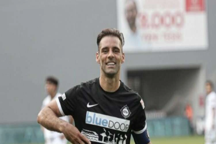 Zirvenin tek sahibi Marco Paixao haberinin görseli