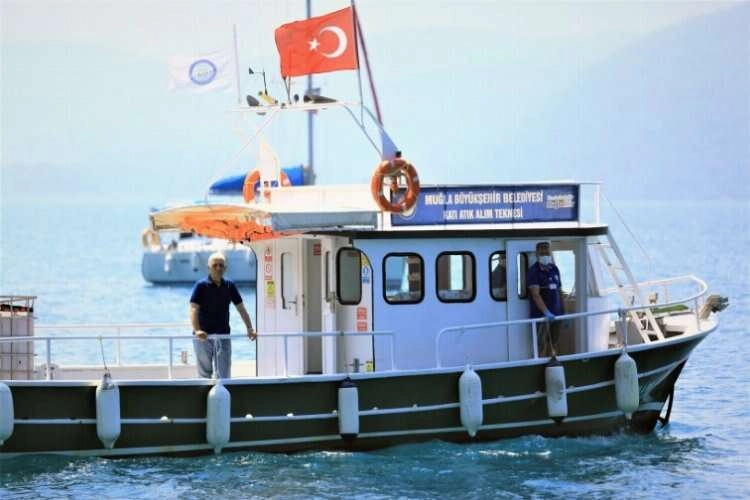 Muğla'da teknelerden atık ve sintine alımı başladı    haberinin görseli