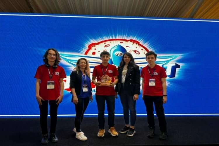 TEKNOFEST'te 'En İyi Sunum Ödülü'nü kazandılar