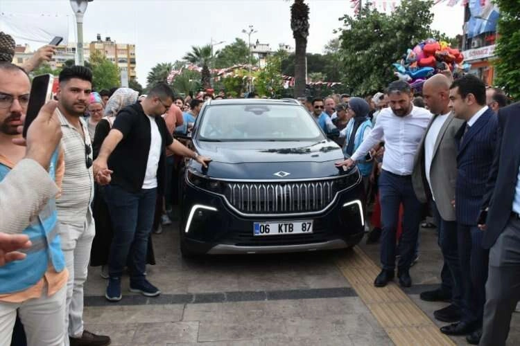 Yerli otomobil Togg, Aydın’da tanıtıldı haberinin görseli