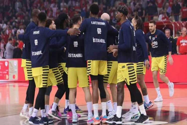 Fenerbahçe, Final Four biletini son maçta kaçırdı haberinin görseli