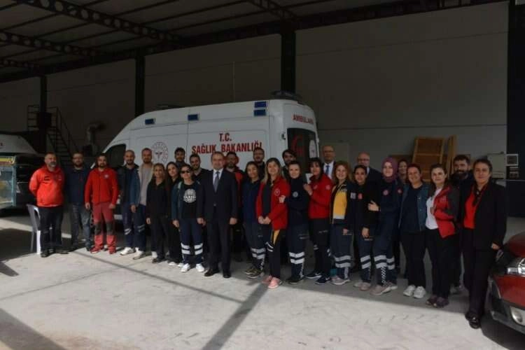 Aydın'da acil sağlık ekipleri, dur durak bilmiyor haberinin görseli