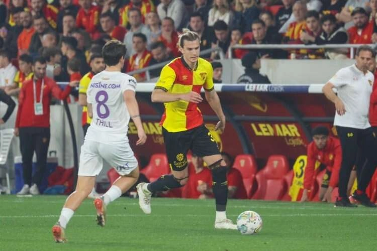 Atınç Nukan'dan 4 gole doğrudan katkı haberinin görseli