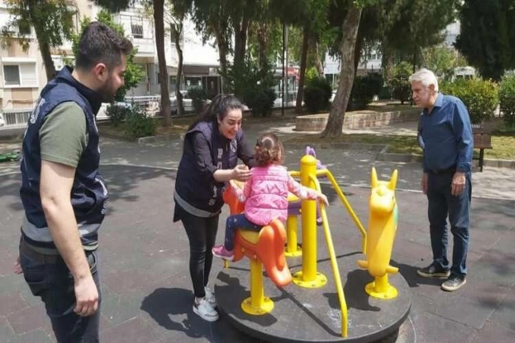 İzmir' de okul çevrelerinde denetim sürüyor haberinin görseli