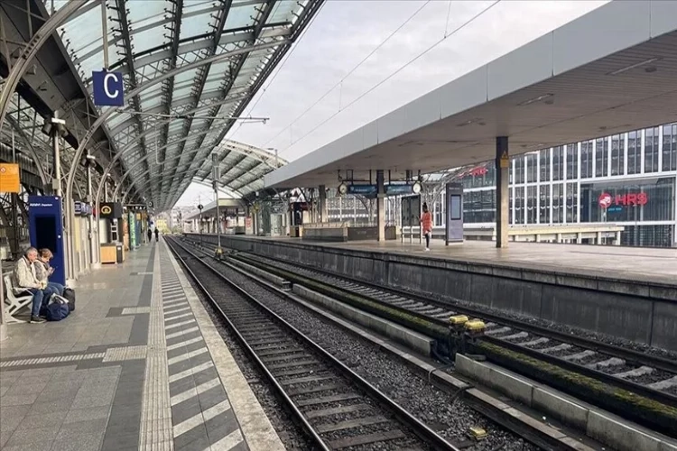 Almanya’da demir yolu çalışanları greve gidiyor haberinin görseli