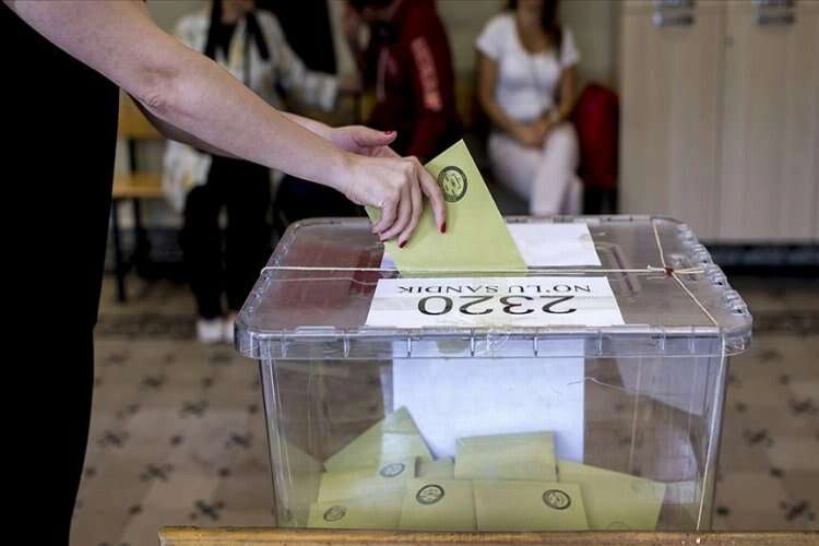 Türkiye sandık başına gidiyor haberinin görseli