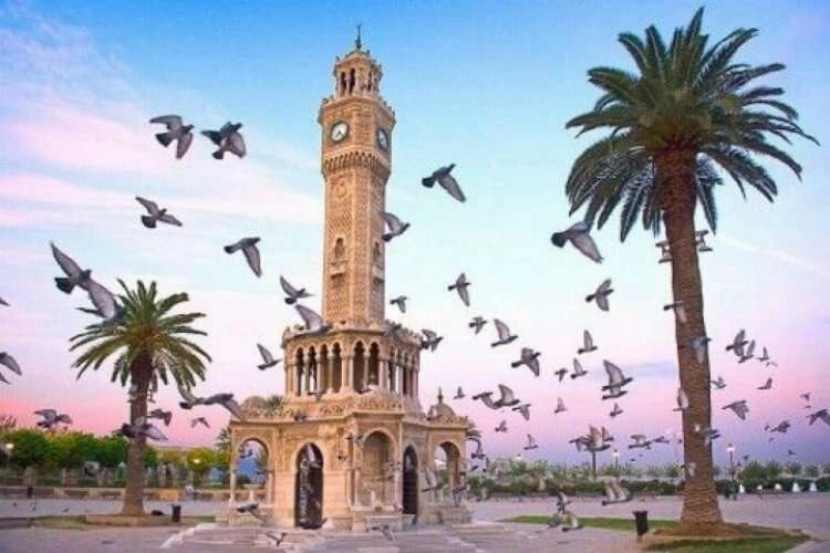 İzmir Saat Kulesi neden yapıldı? Kule'nin başına neler geldi? haberinin görseli