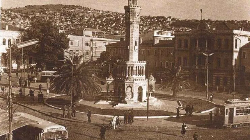izmir-saat-kulesi-eski-2 (Küçük)