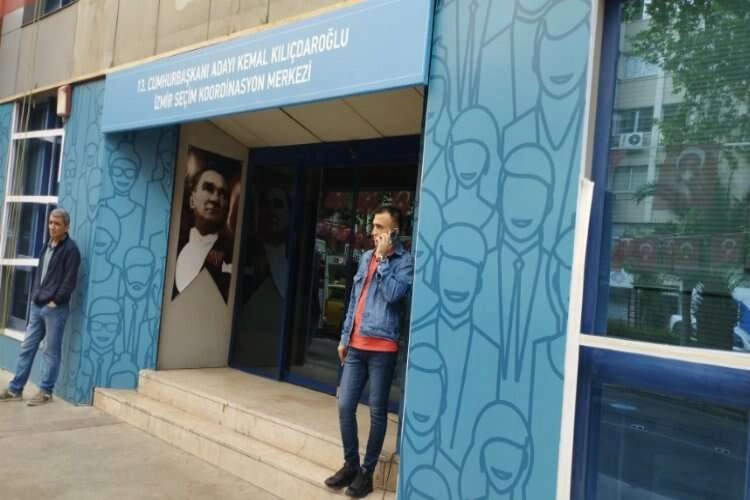 CHP İzmir’de heyecanlı bekleyiş başladı haberinin görseli