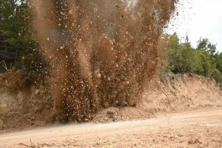 108 yıllık patlamamış top mermisi imha edildi