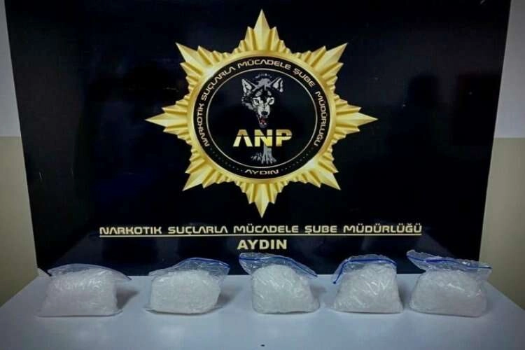 Sevkiyat yapan uyuşturucu tacirlerine narkotikten operasyon haberinin görseli