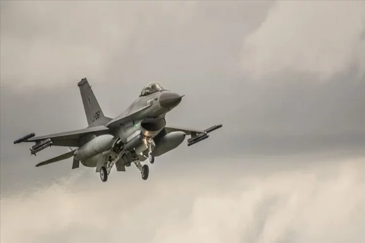Ukrayna'ya F-16 teslimatında son karar Beyaz Saray'da haberinin görseli