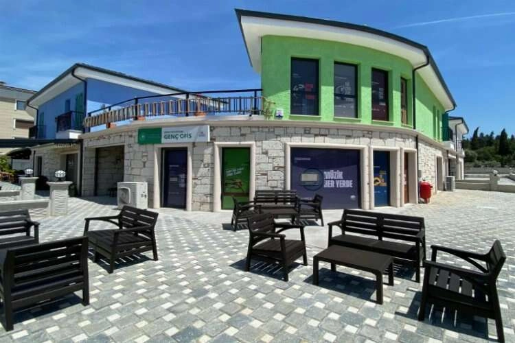 Seferihisar Genç Ofis açılış için gün sayıyor haberinin görseli